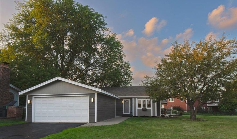 14990 Echo Way, Apple Valley, MN 55124 - 3 Beds, 2 Bath