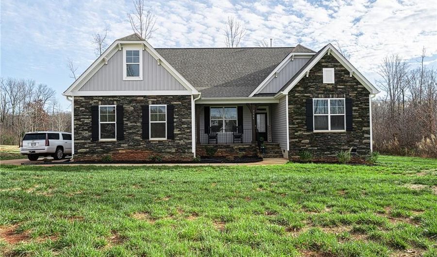 3506 Wesley Point Dr, Browns Summit, NC 27214 - 4 Beds, 3 Bath