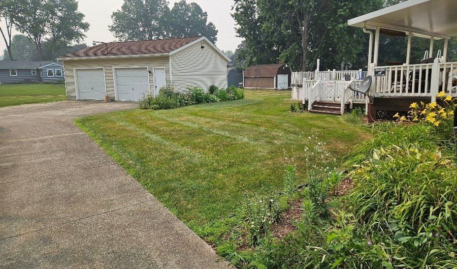 5188 S Main St, Akron, OH 44319 - 3 Beds, 2 Bath