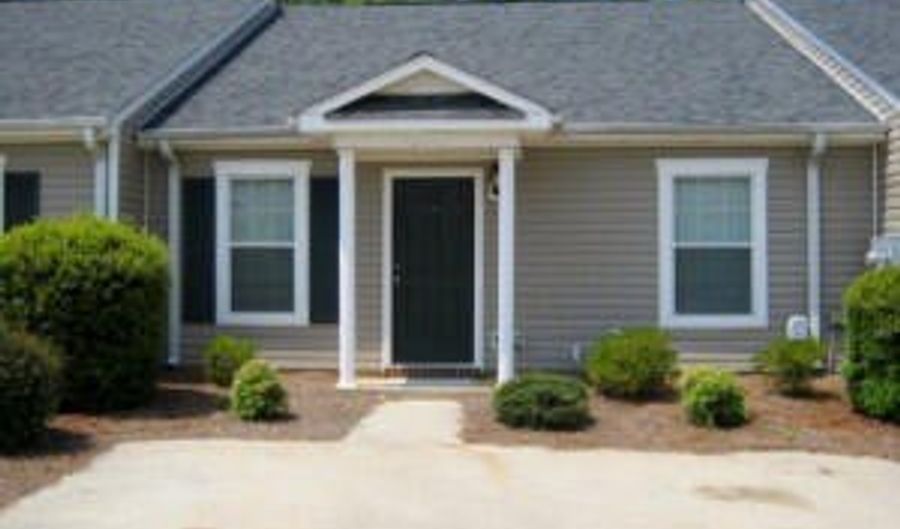 1216 LONGPOINT Dr, Augusta, GA 30906 - 2 Beds, 2 Bath