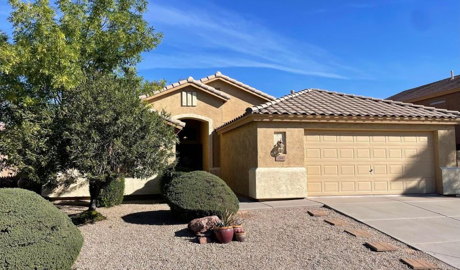 244 W GOLDFINCH Way, Chandler, AZ 85286 - 3 Beds, 2 Bath