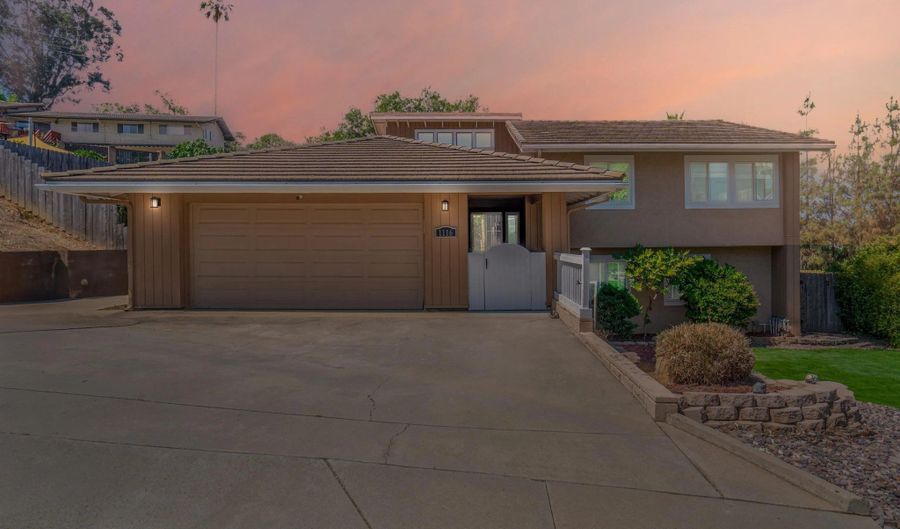 1116 Circle Dr, Escondido, CA 92025 - 4 Beds, 3 Bath