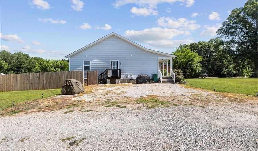 9200 Pridesville Rd, Amelia, VA 23002 - 3 Beds, 2 Bath