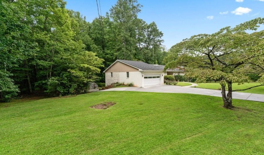 2760 Caraway, Tucker, GA 30084 - 5 Beds, 3 Bath