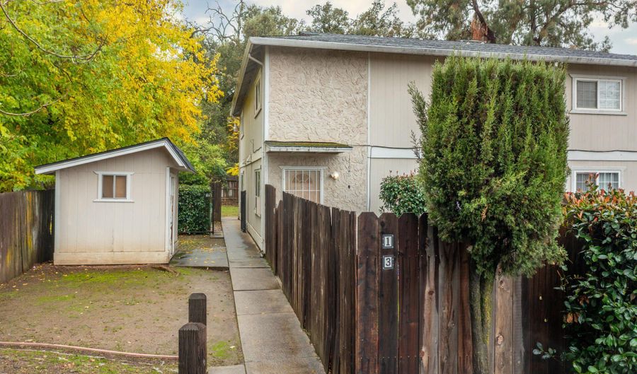 2616 W Hillside Dr, Anderson, CA 96007 - 8 Beds, 0 Bath