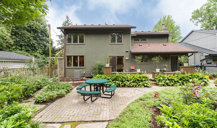 2765 Gladstone Ave, Ann Arbor, MI 48104 - 3 Beds, 3 Bath