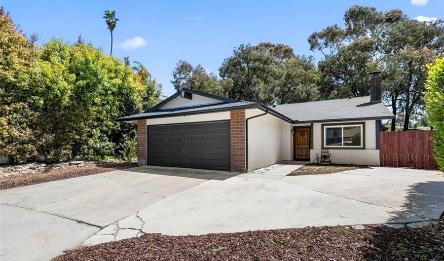 332 Cadillac Cir, Oceanside, CA 92054 - 3 Beds, 2 Bath