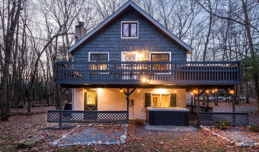 19 Yana Ln, Albrightsville, PA 18210 - 3 Beds, 2 Bath