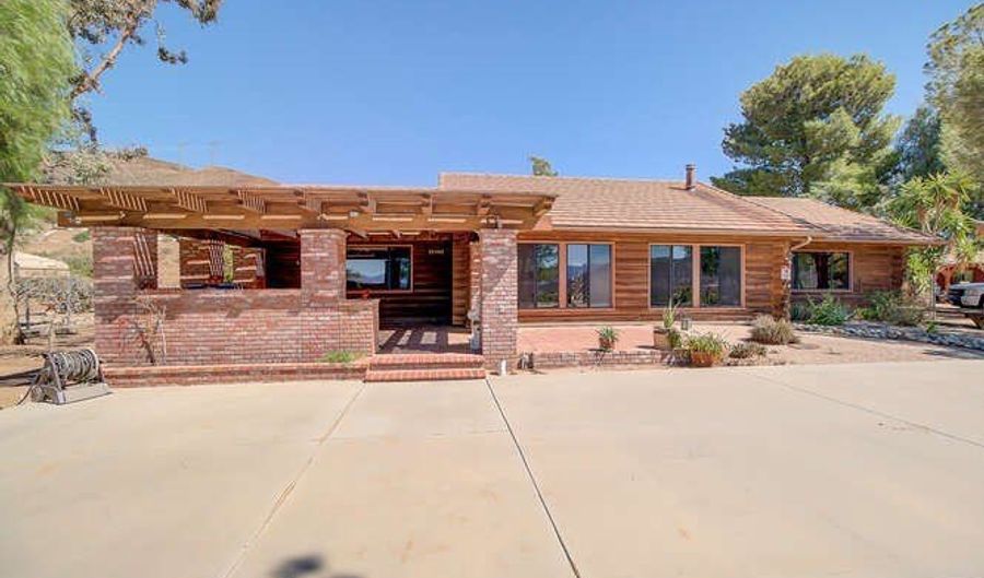 35502 Voss Rd, Agua Dulce, CA 91390 - 3 Beds, 2 Bath