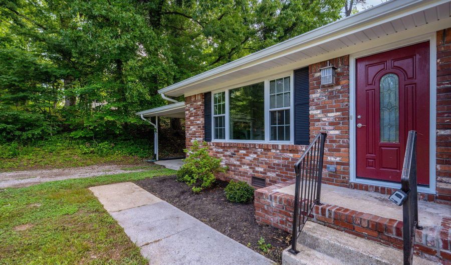 11025 Apison Pike, Apison, TN 37302 - 4 Beds, 2 Bath