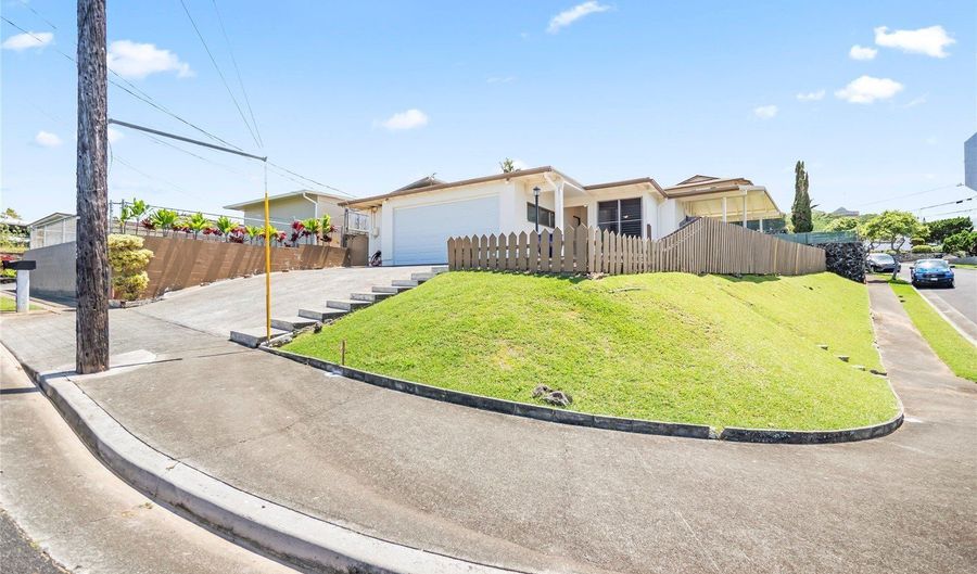 1469 Humuula St, Kailua, HI 96734 - 3 Beds, 2 Bath