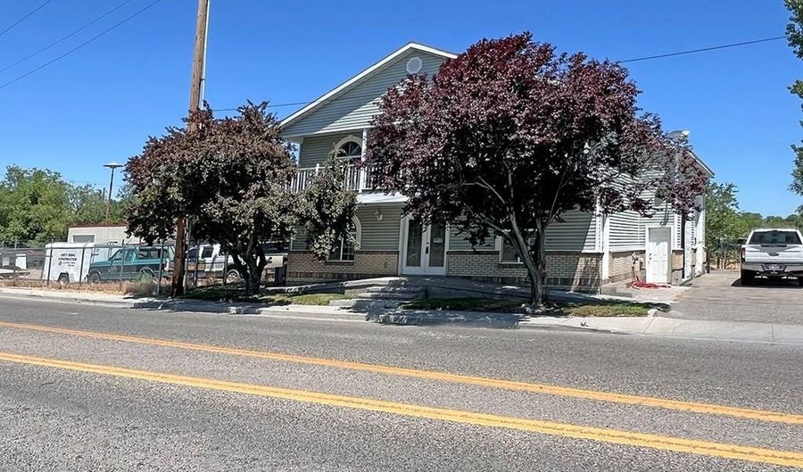 15 W Walker St, Blackfoot, ID 83221 - 0 Beds, 4 Bath