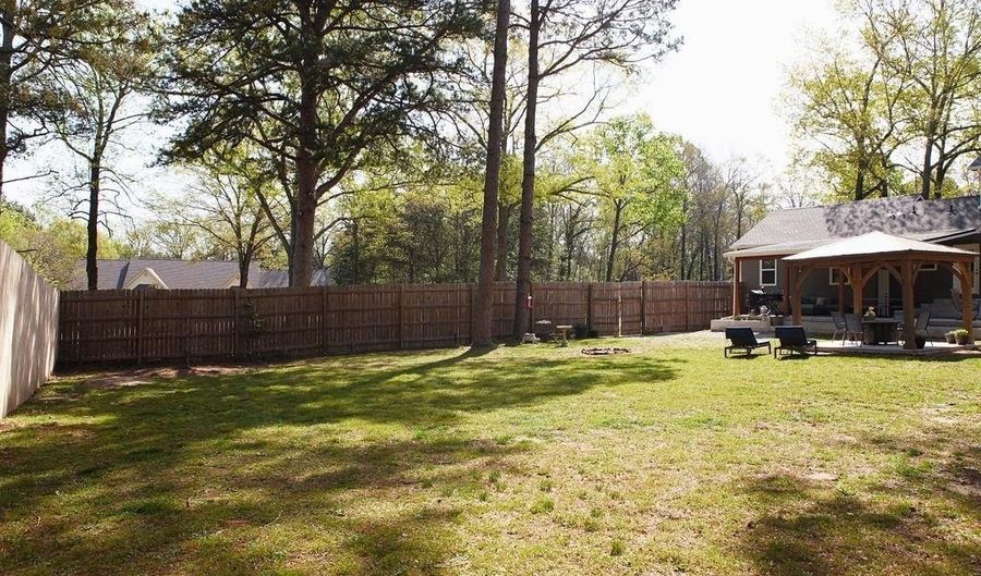 24 Shoemaker Dr, Batesville, AR 72501 - 4 Beds, 4 Bath