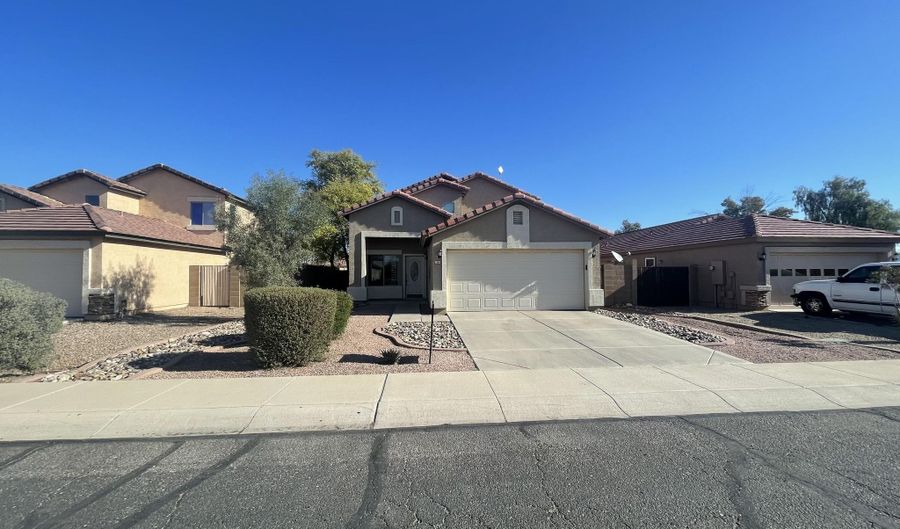 1338 E 10TH Pl, Casa Grande, AZ 85122 - 3 Beds, 3 Bath