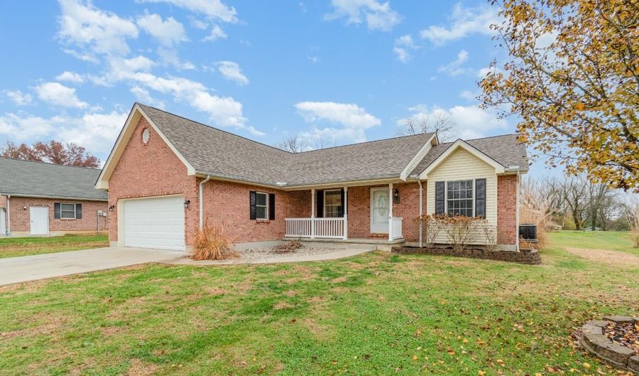 7 David Dr, Aurora, IN 47001 - 3 Beds, 3 Bath