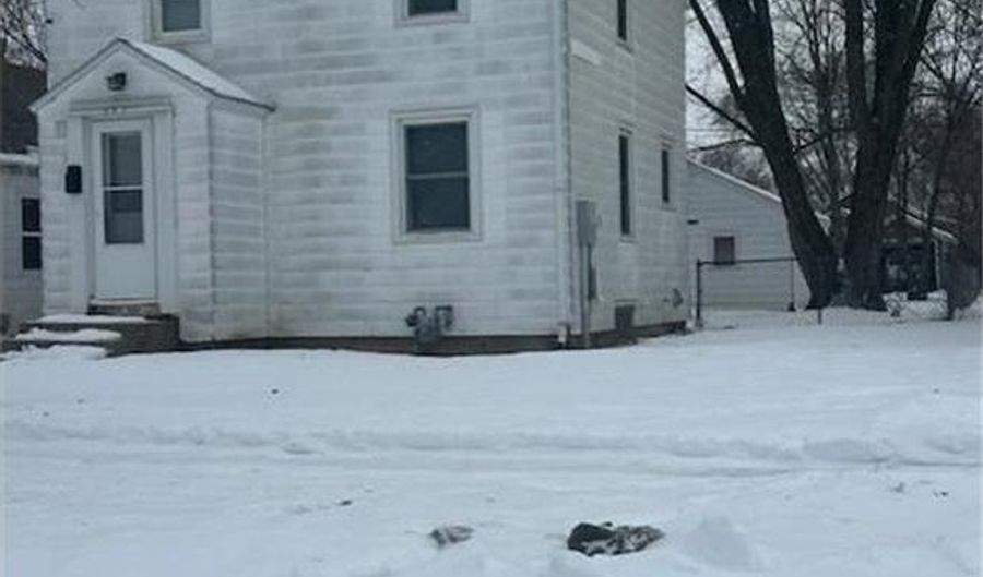 607 10th Ave SW, Austin, MN 55912 - 2 Beds, 1 Bath