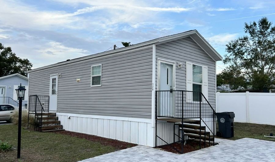 126 Southland Ct 126, Avon Park, FL 33825 - 1 Beds, 1 Bath