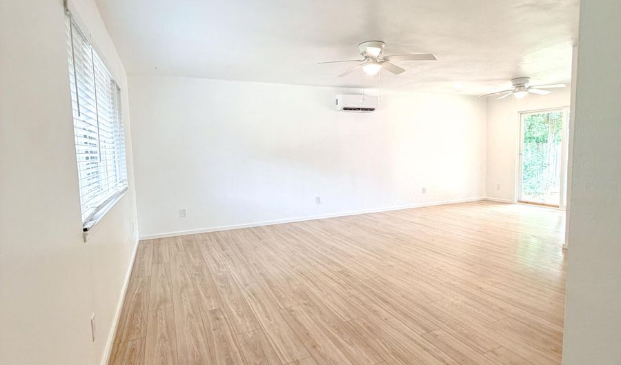 2860 NE Iris St, Anderson, CA 96007 - 3 Beds, 2 Bath