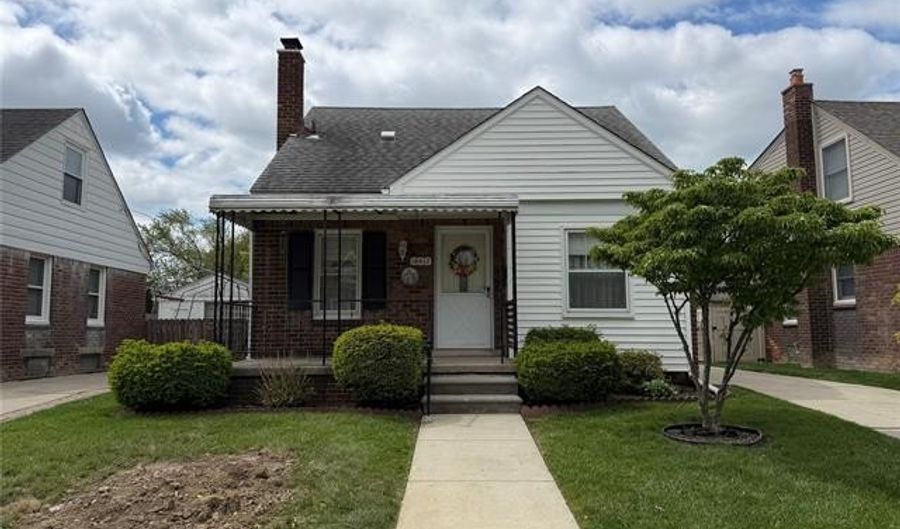 15617 Thomas Ave, Allen Park, MI 48101 - 3 Beds, 2 Bath