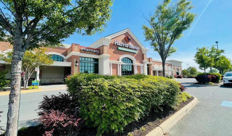 42699 WARDLAW Ter, Ashburn, VA 20147 - 3 Beds, 3 Bath