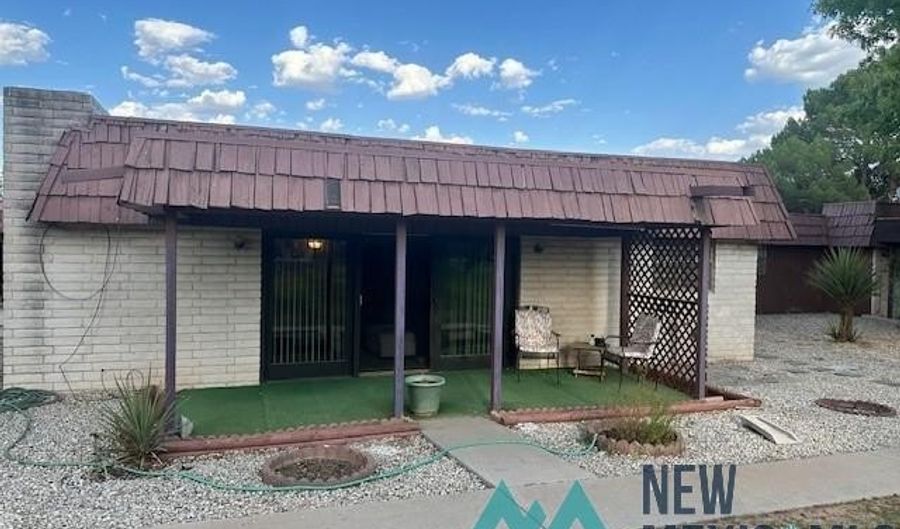 2200 W Pierce # 5c St, Carlsbad, NM 88220 - 2 Beds, 2 Bath
