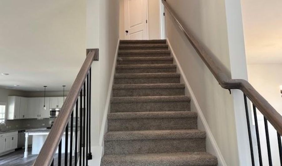 796 Rodeo Dr, Auburn, GA 30011 - 5 Beds, 4 Bath