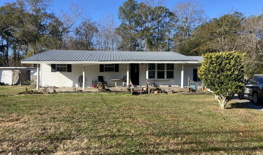 10529 Highway 613, Moss Point, MS 39562 - 2 Beds, 1 Bath