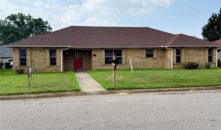 109 Cedar Springs Blvd, Sulphur Springs, TX 75482 - 3 Beds, 2 Bath