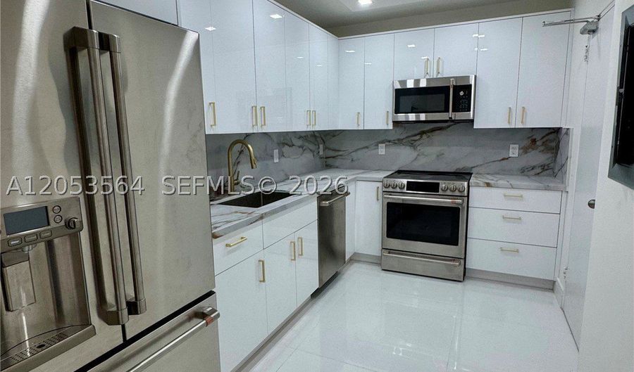 10185 Collins Ave 606, Bal Harbour, FL 33154 - 1 Beds, 1 Bath