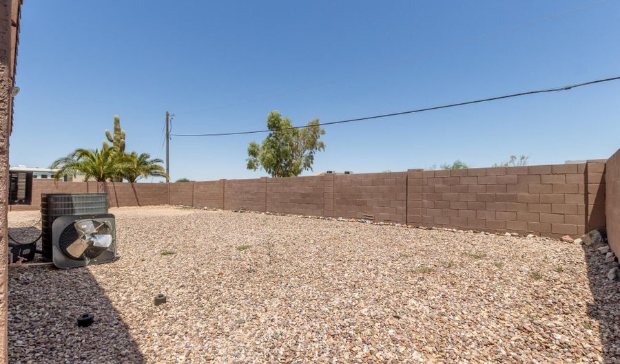 10032 W DEVONSHIRE Dr, Arizona City, AZ 85123 - 3 Beds, 2 Bath
