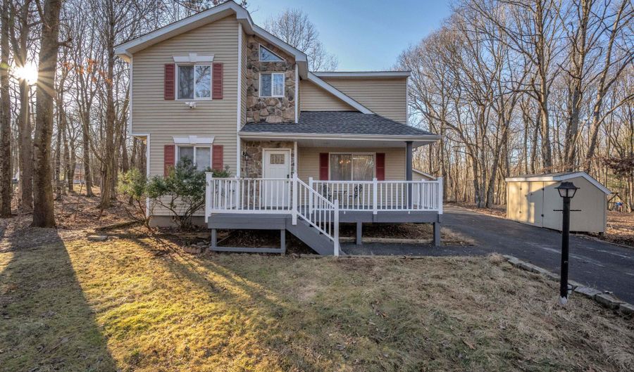 113 MECKESVILLE Rd, Albrightsville, PA 18210 - 4 Beds, 3 Bath