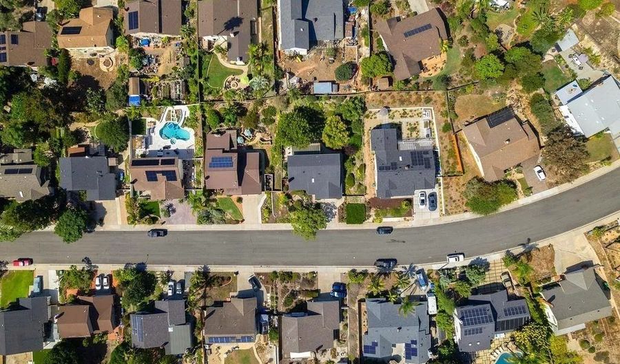 4924 Avila Ave, Carlsbad, CA 92008 - 4 Beds, 2 Bath