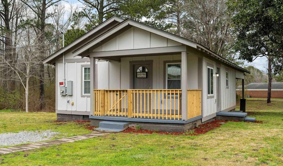 7329 JOHNS Rd, Adger, AL 35006 - 2 Beds, 1 Bath