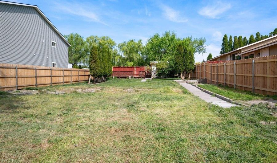 8 Th St, Benton City, WA 99353 - 0 Beds, 0 Bath