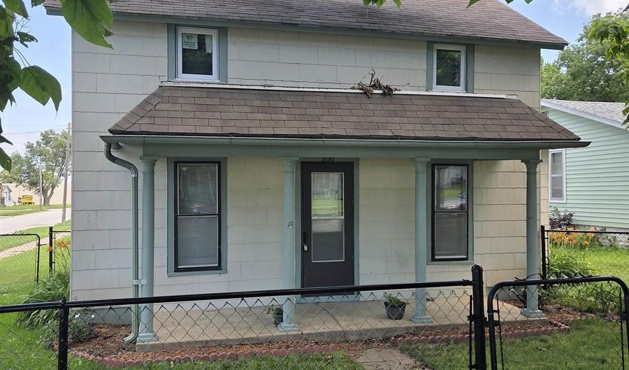 300 Linn St, Atlantic, IA 50022 - 2 Beds, 1 Bath