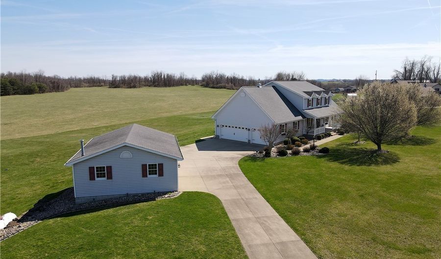 73755 Morgan Hill St. Clairsville Area Rd, Adena, OH 43901 - 4 Beds, 4 Bath