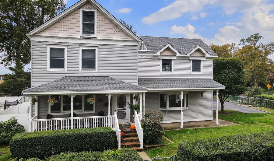 121 Center Ave, Atlantic Highlands, NJ 07716 - 4 Beds, 3 Bath