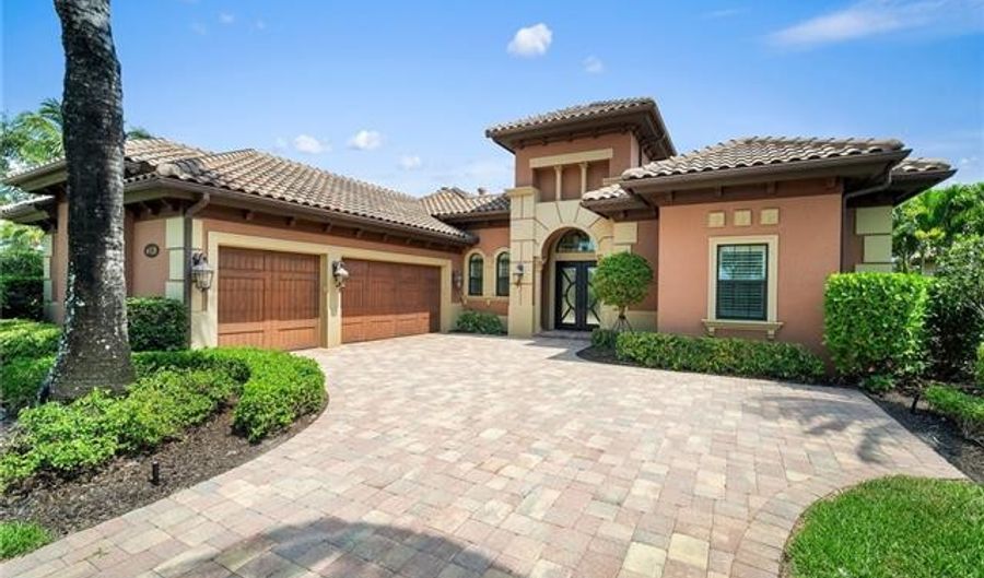 6528 Costa Cir, Naples, FL 34113 - 4 Beds, 4 Bath