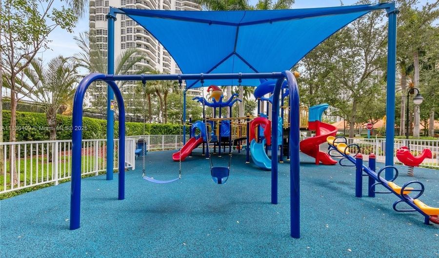 3600 Mystic Pointe Dr 407, Aventura, FL 33180 - 2 Beds, 2 Bath