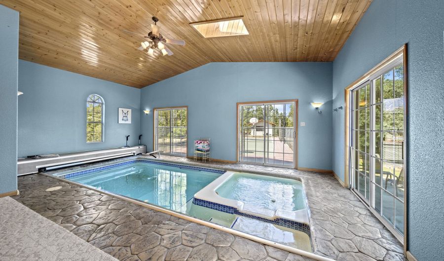 17832 Windsor Ln, Anderson, CA 96007 - 3 Beds, 3 Bath