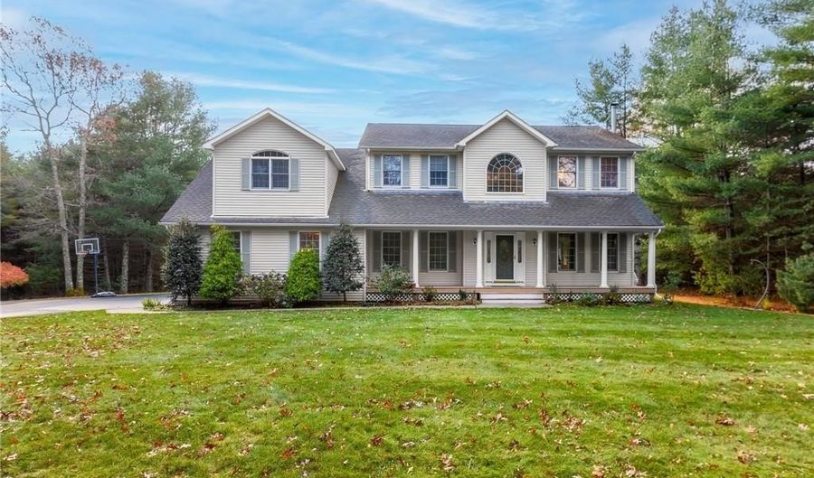 3 Aster Ln, Coventry, RI 02831 - 3 Beds, 2 Bath