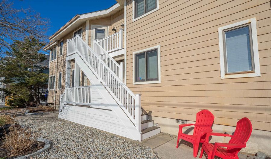 173 33rd 3, Avalon, NJ 08202 - 3 Beds, 2 Bath