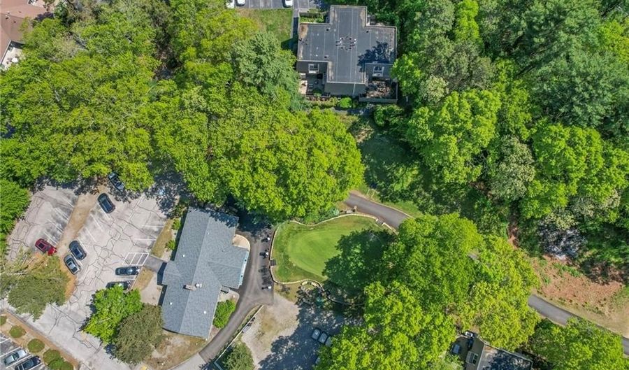 18 Caddy Rock Rd C, North Kingstown, RI 02852 - 2 Beds, 3 Bath