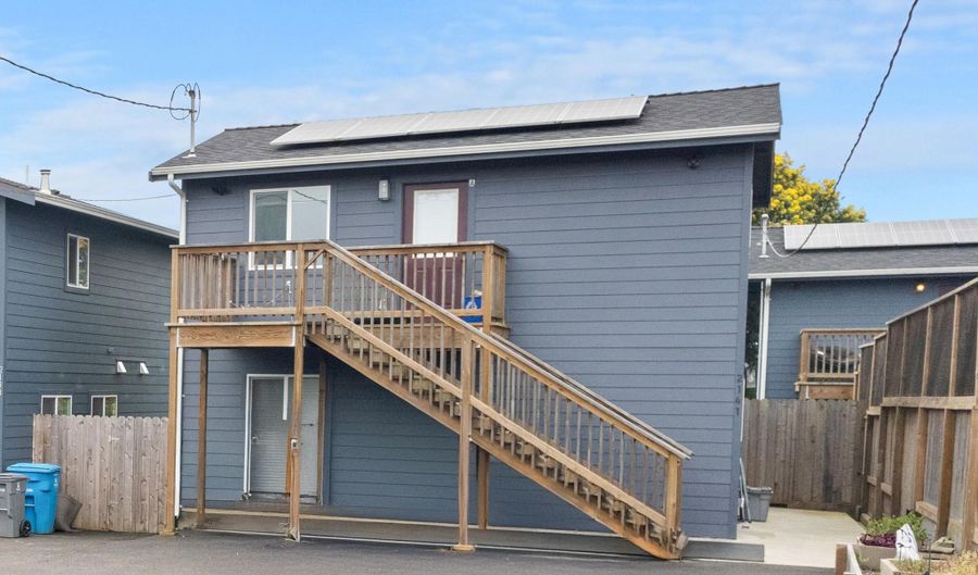 2141 Western Ave, Arcata, CA 95521 - 2 Beds, 2 Bath