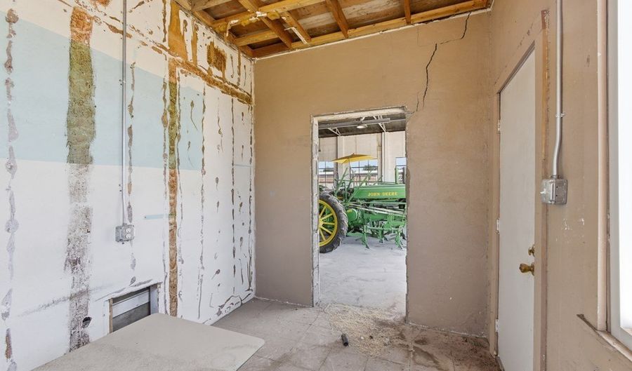 601 W Holland Ave, Alpine, TX 79830 - 0 Beds, 0 Bath