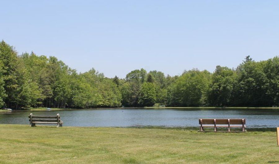 51 Blue Spruce Rd, Albrightsville, PA 18210 - 3 Beds, 3 Bath