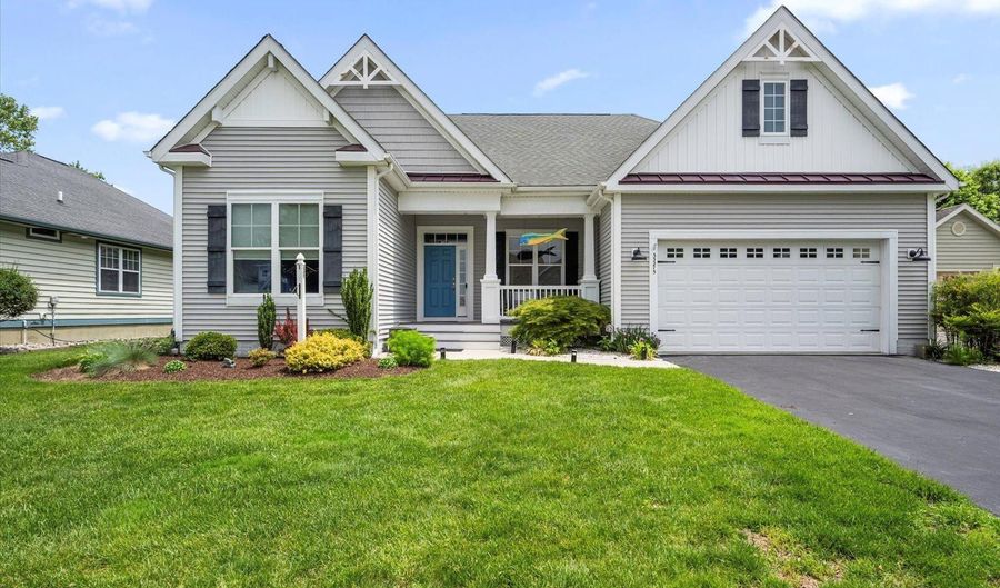 33275 BAYBERRY Ct, Dagsboro, DE 19939 - 5 Beds, 3 Bath