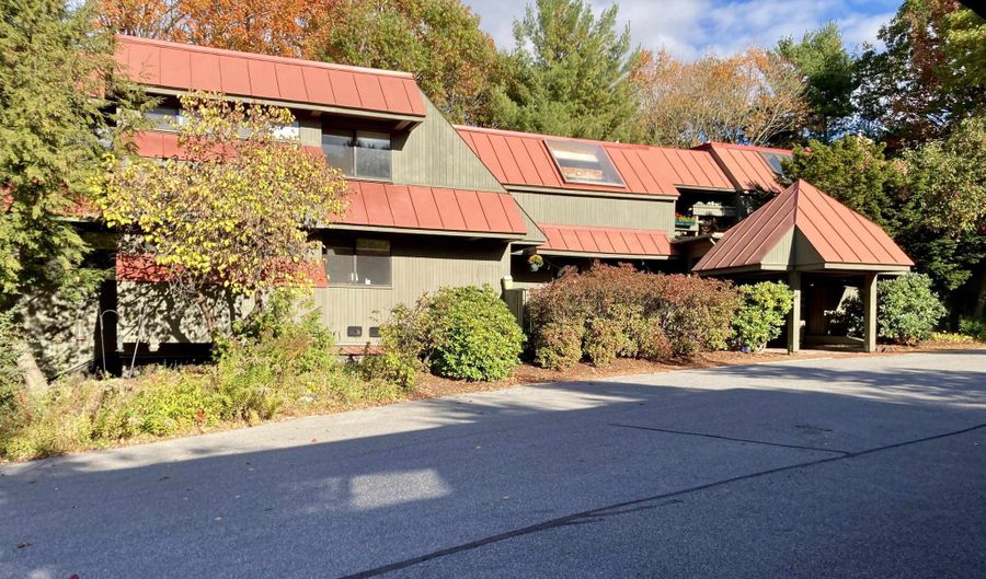 125 Redrock Dr 201, Burlington, VT 05401 - 3 Beds, 2 Bath