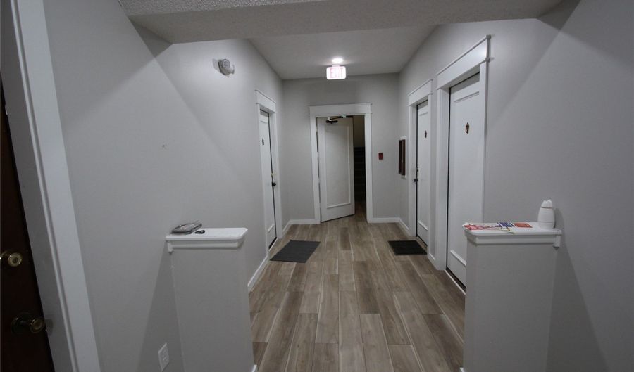 2121 Greene St, Adel, IA 50003 - 33 Beds, 24 Bath