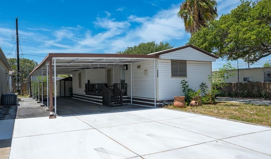 169 Stone St, Aransas Pass, TX 78336 - 2 Beds, 2 Bath